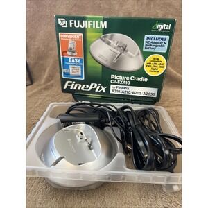 FujiFilm Picture Cradle CP-FXA10 Fine Pix Digital Camera Photo Transfer